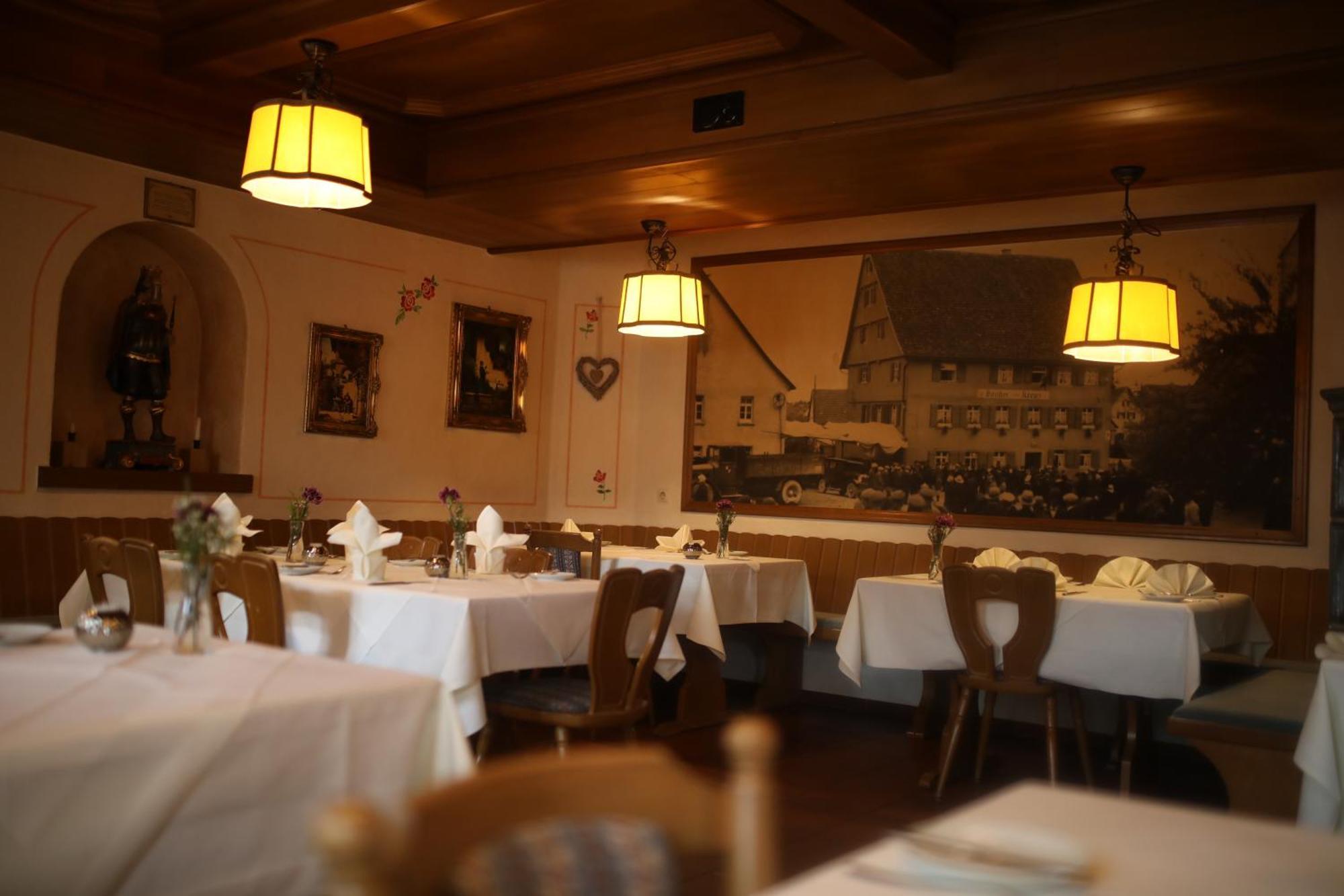 Gasthaus Hotel Zum Kreuz Stetten am Kalten Markt ภายนอก รูปภาพ